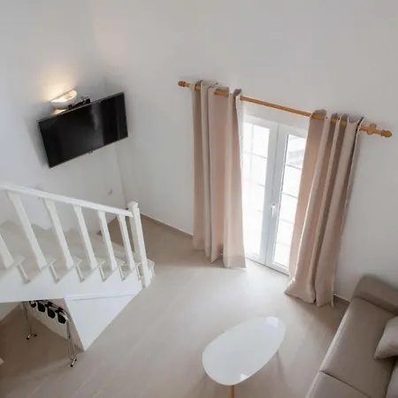 Gervi Suites Fira  Dış mekan fotoğraf