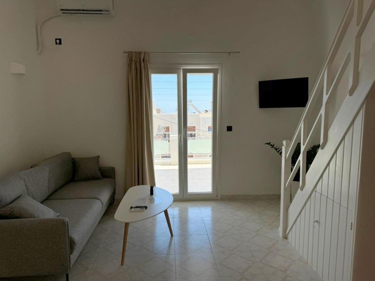 Gervi * Fira (Santorini)